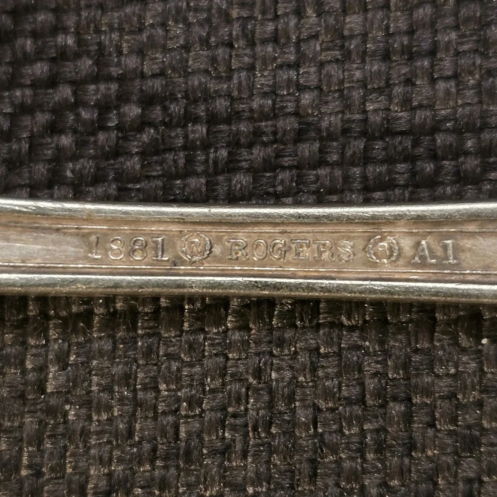 X5 Oneida GRECIAN Silverplate Forks 1881 Rogers Greek Key Flatware 6 3/4